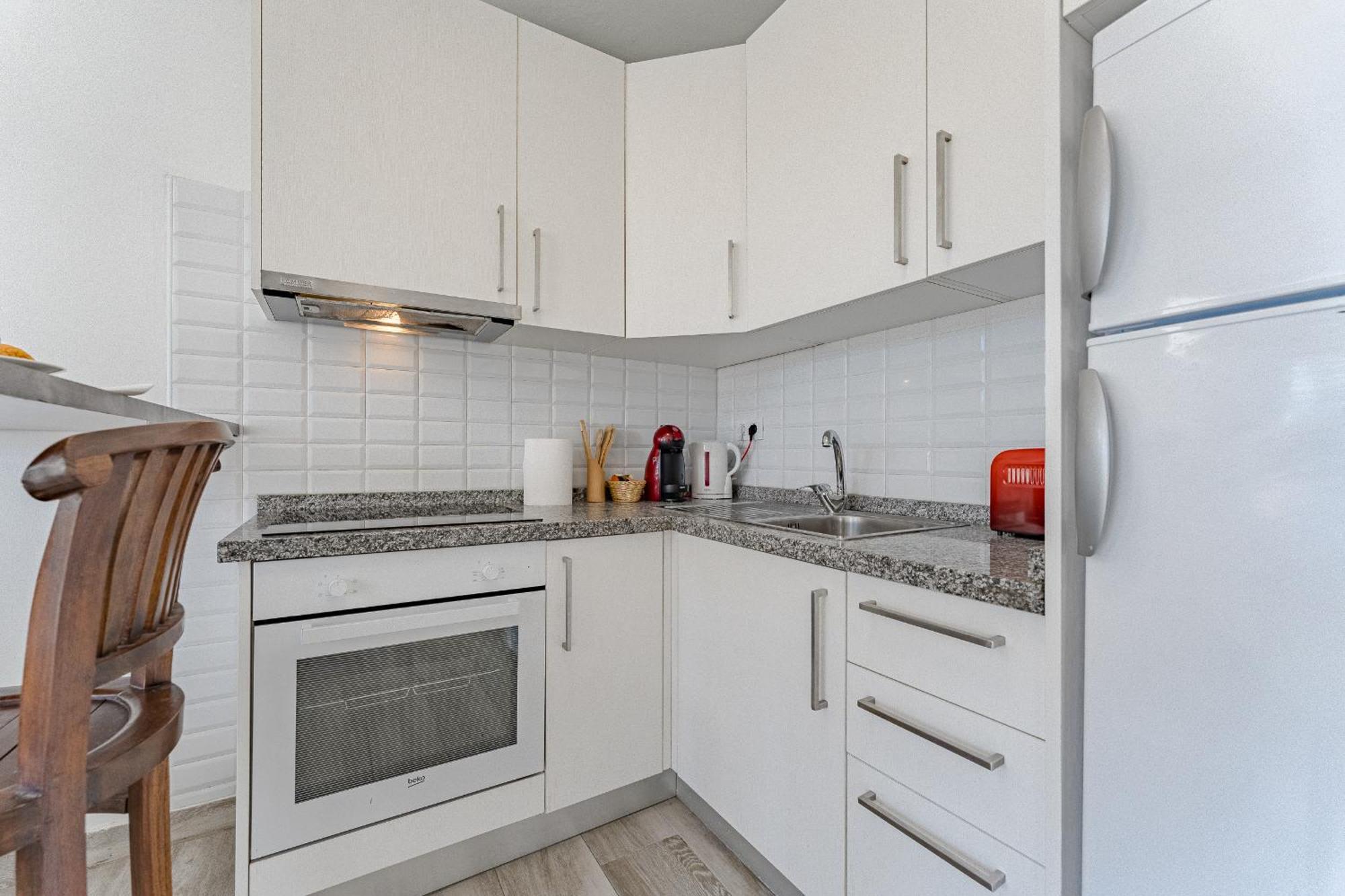 Primavera Tranquil Retreat 2-Bedroom Apartment With Balcony, Garden View & Fiber Wifi Arona  Exterior foto