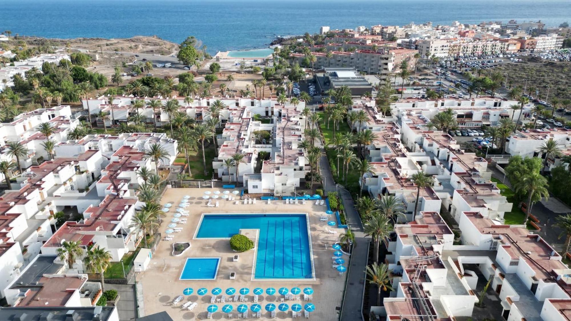 Primavera Tranquil Retreat 2-Bedroom Apartment With Balcony, Garden View & Fiber Wifi Arona  Exterior foto